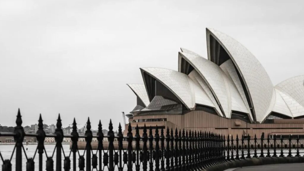 Sydney landmark view for learning French for free in Sydney.